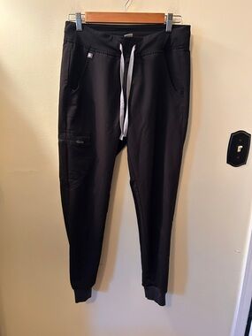 Figs Women’s Black Jogger Scrub Pants Size Small